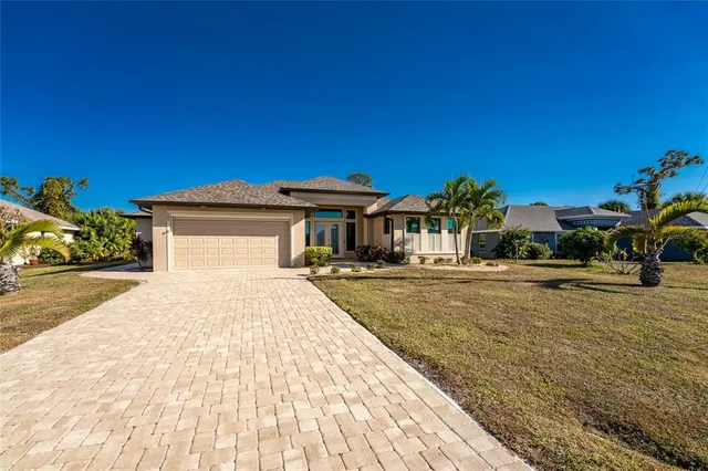 $594,900 | 167 Mariner Lane, Rotonda West, FL 33947