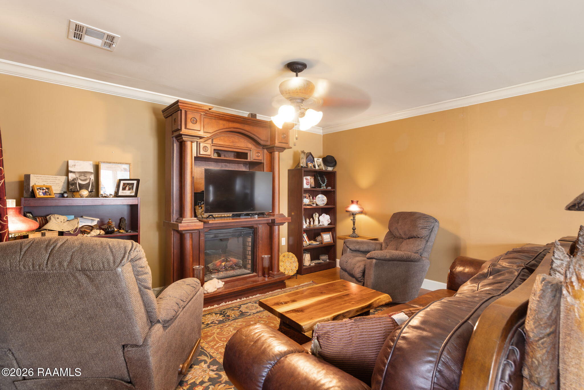 212 North Fernand Street Delcambre, LA 70528 - Photo 4 of 27 4-web-or-mls-212 N Fernand St-4