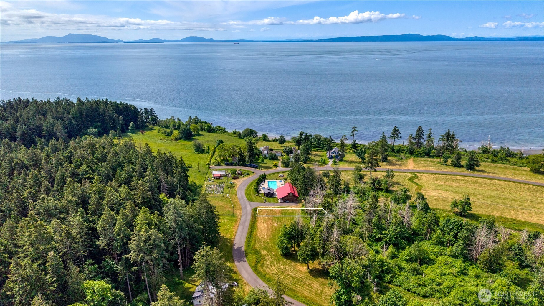 2193 Seabright Loop Point Roberts, WA 98281 - Photo 9 of 14