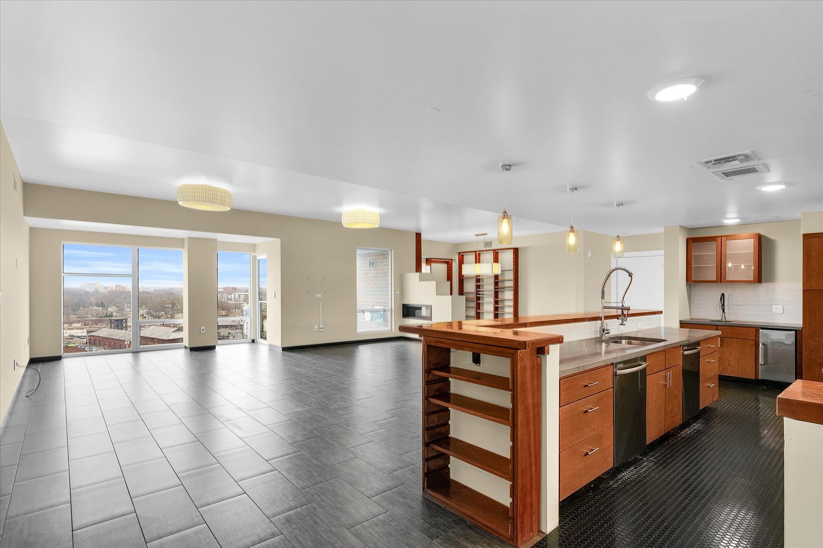 301 North Neil Street, Unit 808809 Champaign, IL 61820 - Photo 3 of 73