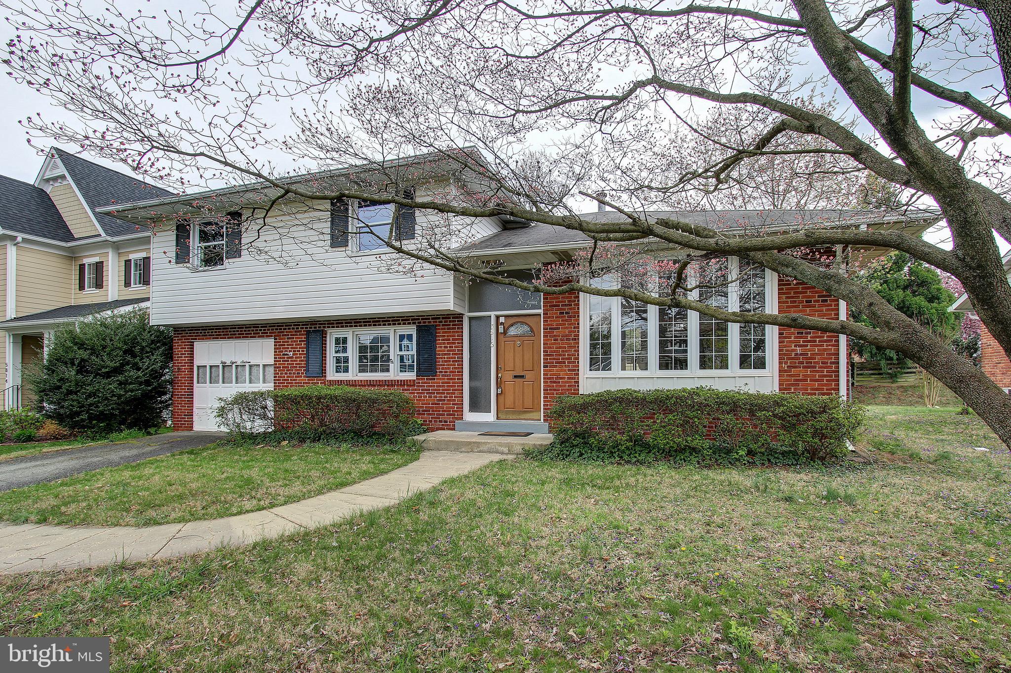 5816 Greentree Road Bethesda, MD 20817 - Photo 2 of 34 Gallery Image 2