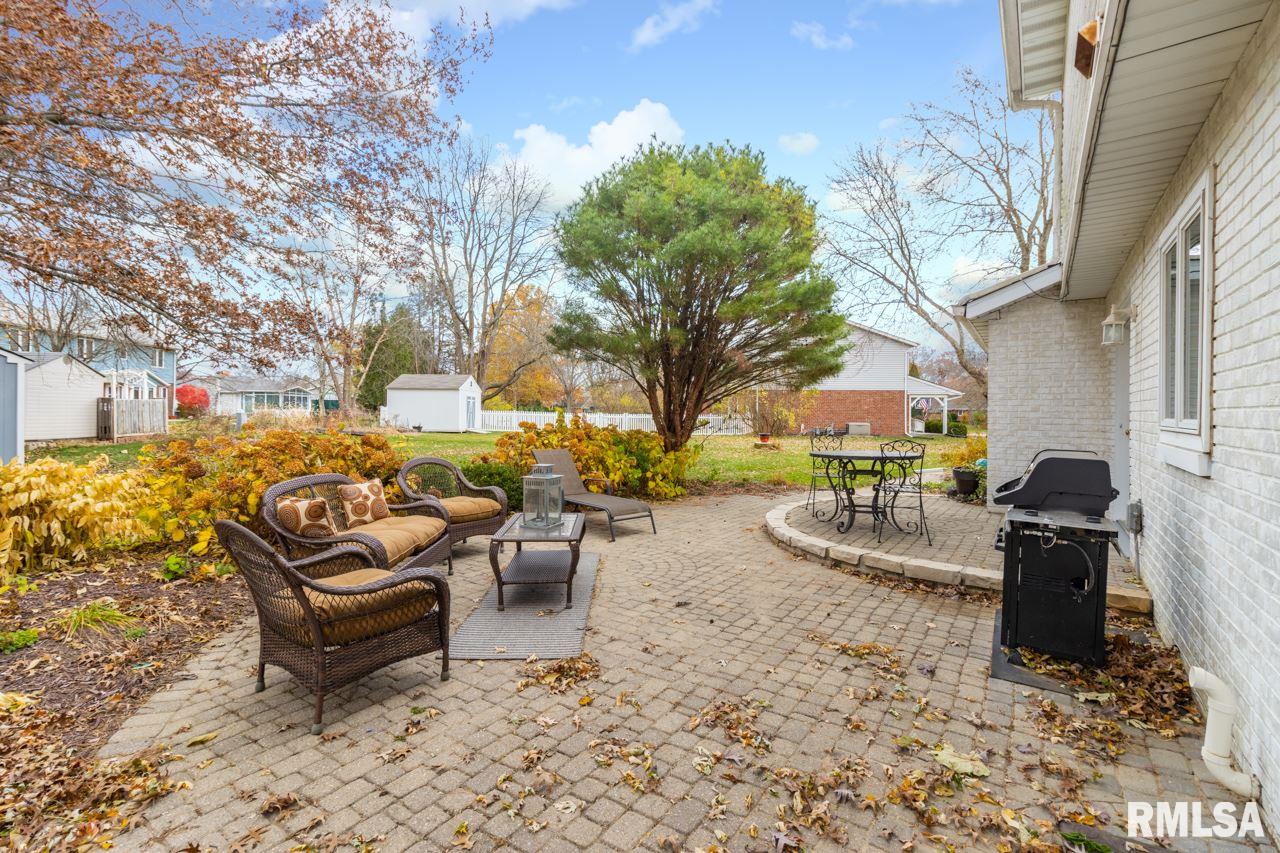 77 Hickory Ridge Drive Morton, IL 61550 - Photo 3 of 42 Gallery Image 3