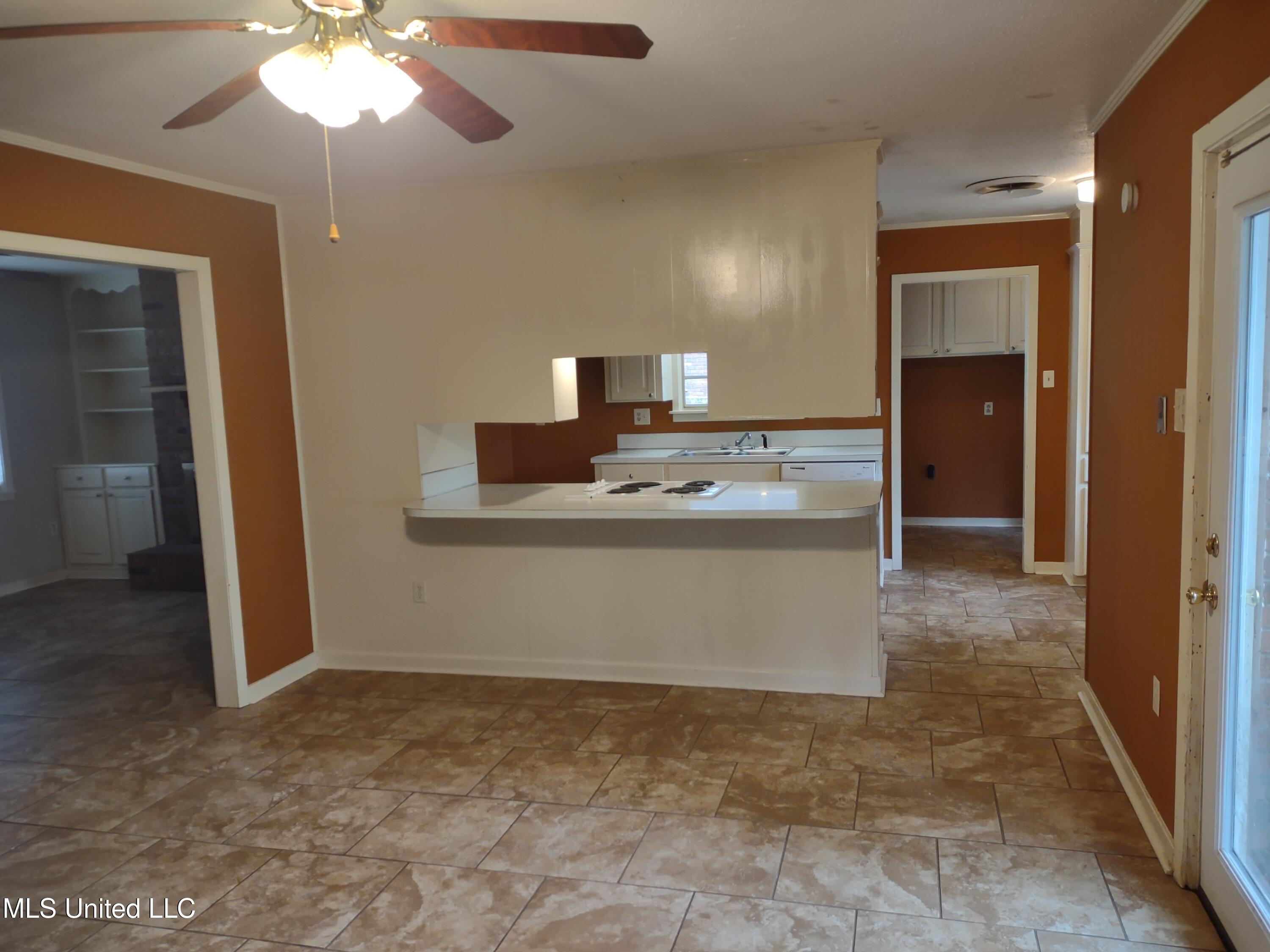 2351 Upper Drive Pearl, MS 39208 - Photo 2 of 23 16