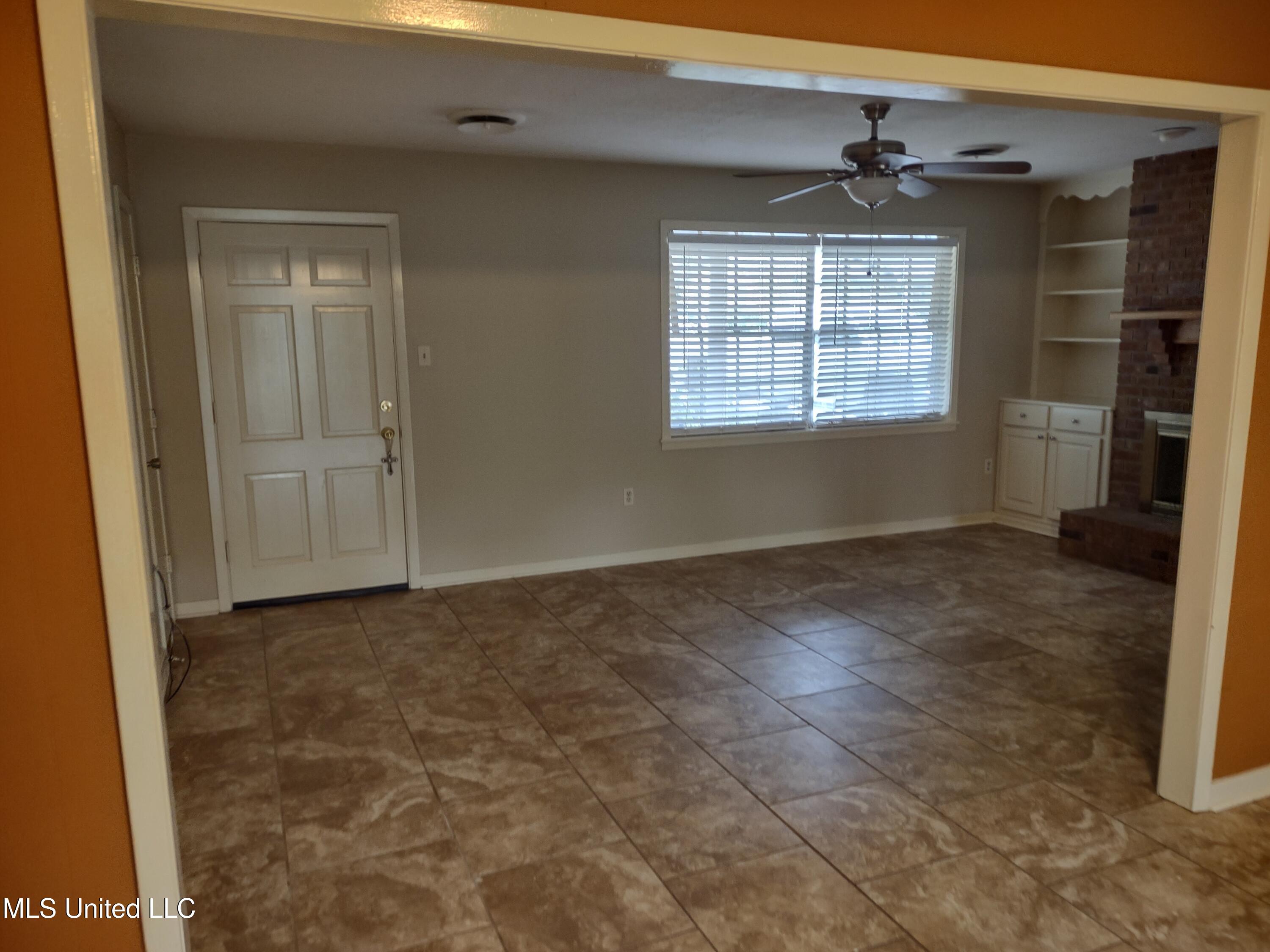 2351 Upper Drive Pearl, MS 39208 - Photo 8 of 23 18