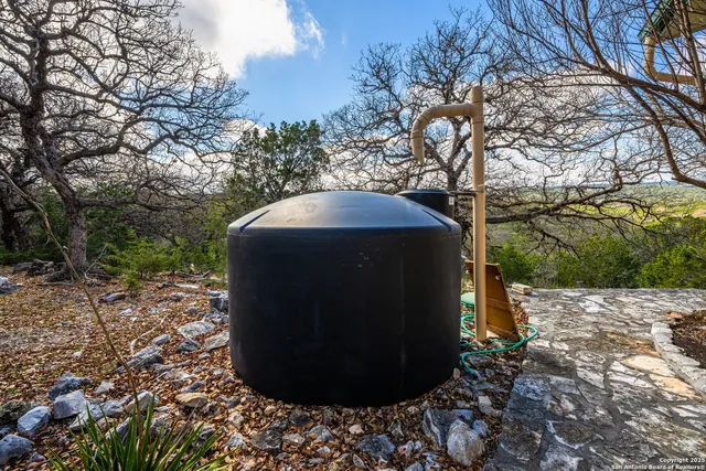 $950,000 | 125 Turkey Trot Trail Southwest, Hunt, TX 78024