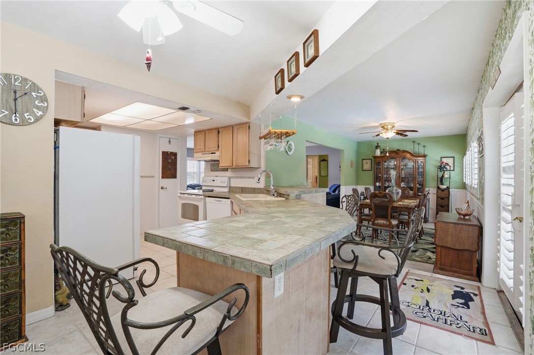 8948 Crest Lane Fort Myers, FL 33907 - Photo 13 of 38