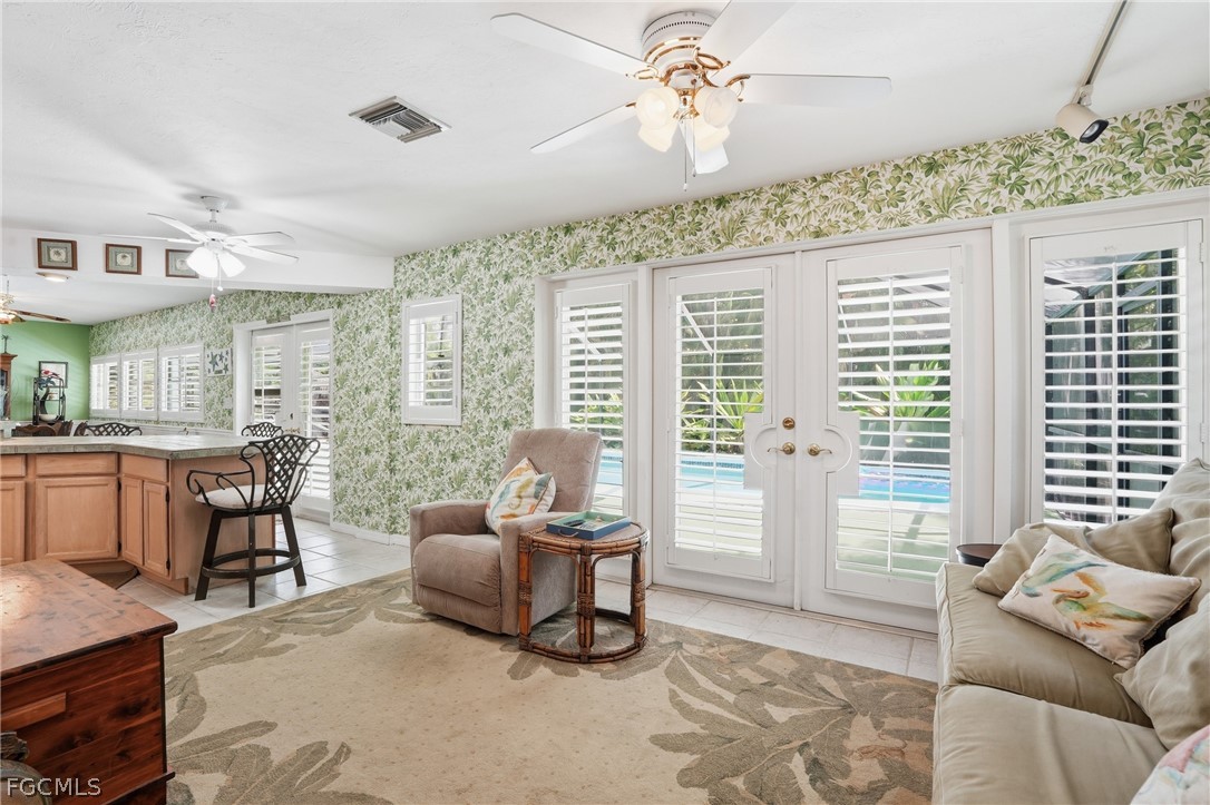 8948 Crest Lane Fort Myers, FL 33907 - Photo 17 of 38