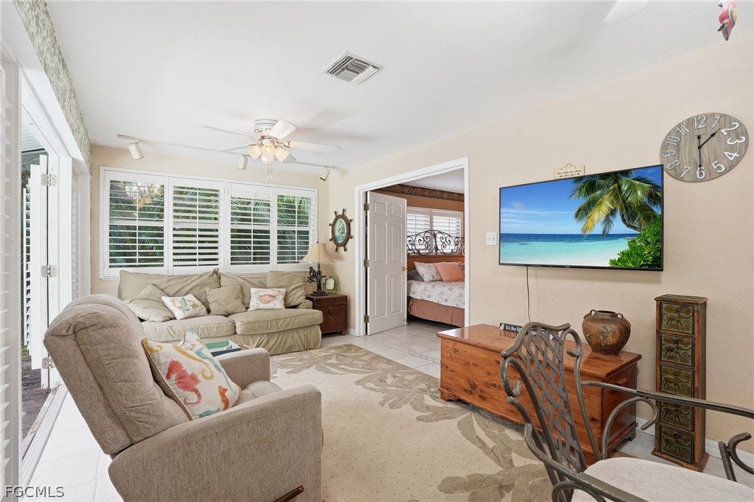 8948 Crest Lane Fort Myers, FL 33907 - Photo 18 of 38
