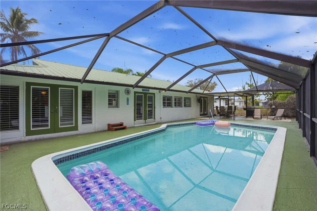 8948 Crest Lane Fort Myers, FL 33907 - Photo 2 of 38