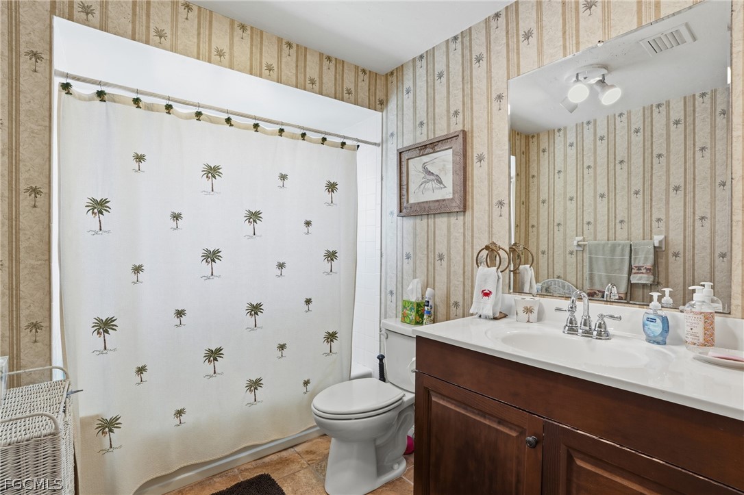 8948 Crest Lane Fort Myers, FL 33907 - Photo 29 of 38