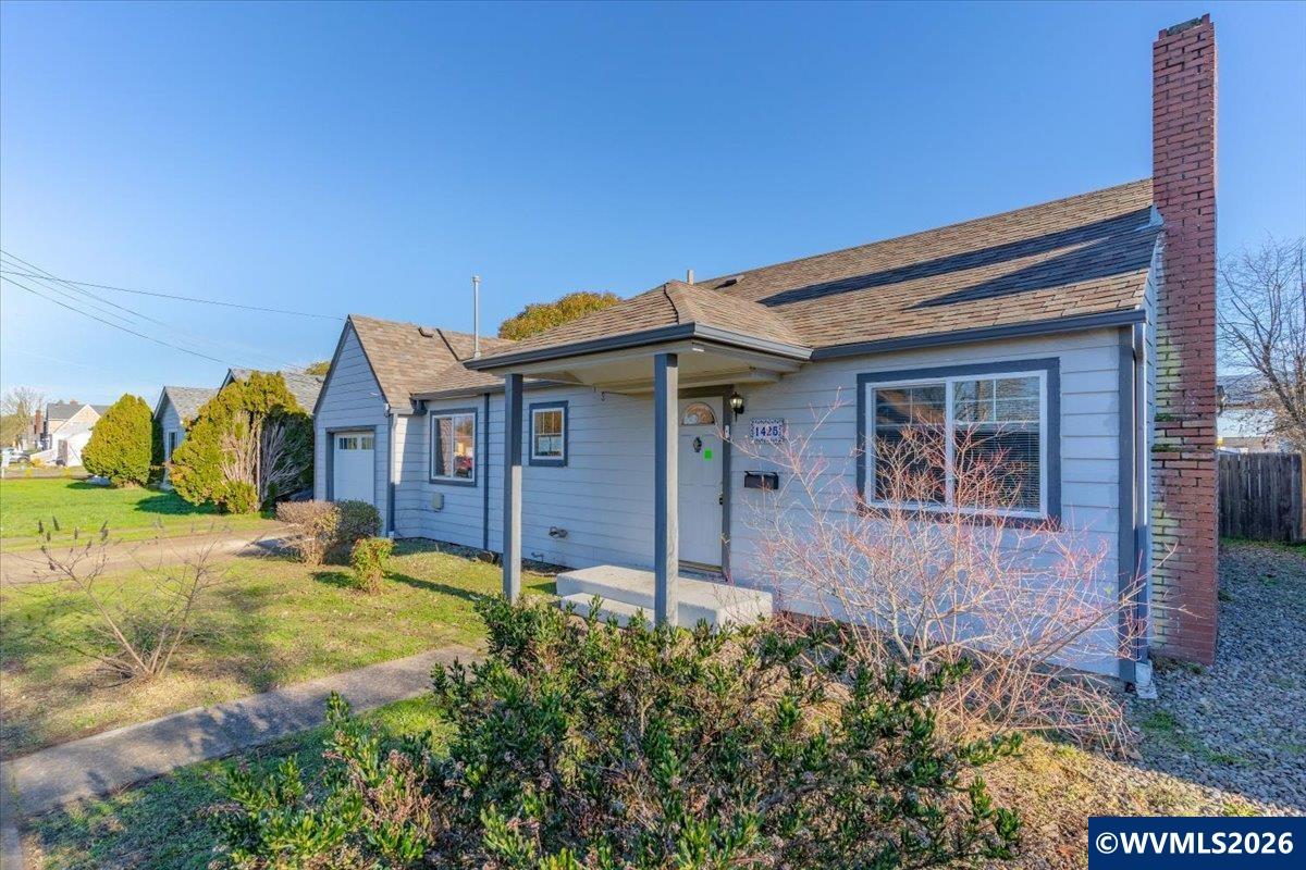 1425 Calapooia Street Southwest Albany, OR 97321 - Photo 4 of 34 Gallery Image 4