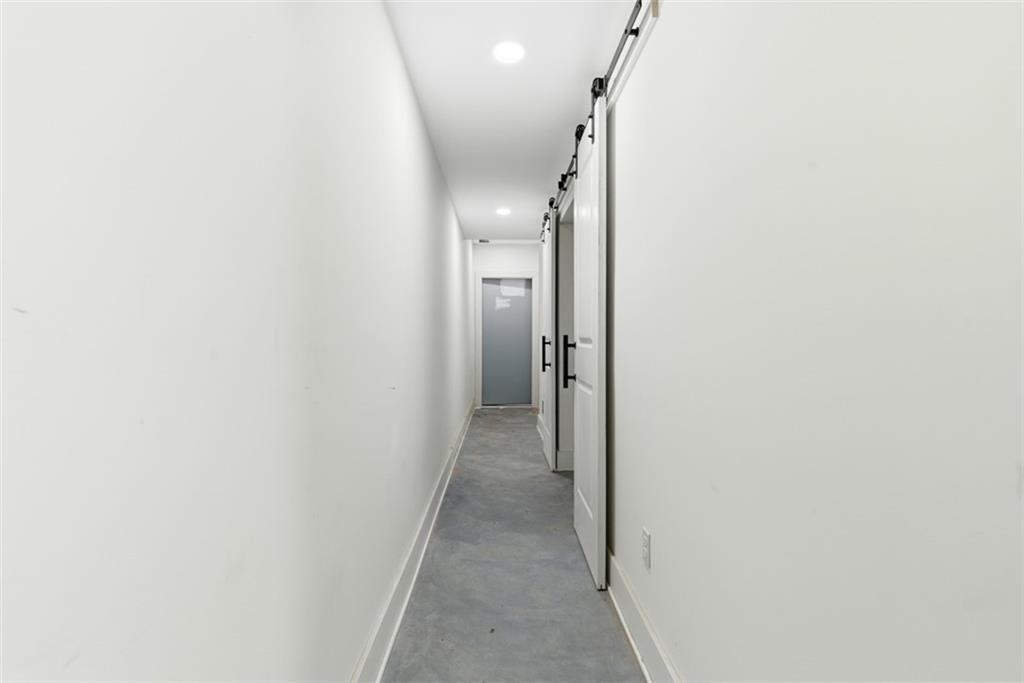 1361 Hawthorne Street Pittsburgh, PA 15201 - Photo 13 of 50 a view of hallway