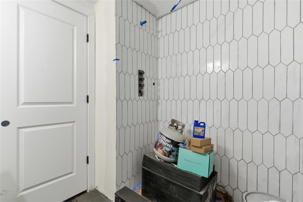 1361 Hawthorne Street Pittsburgh, PA 15201 - Photo 16 of 50 a view of a room with toys