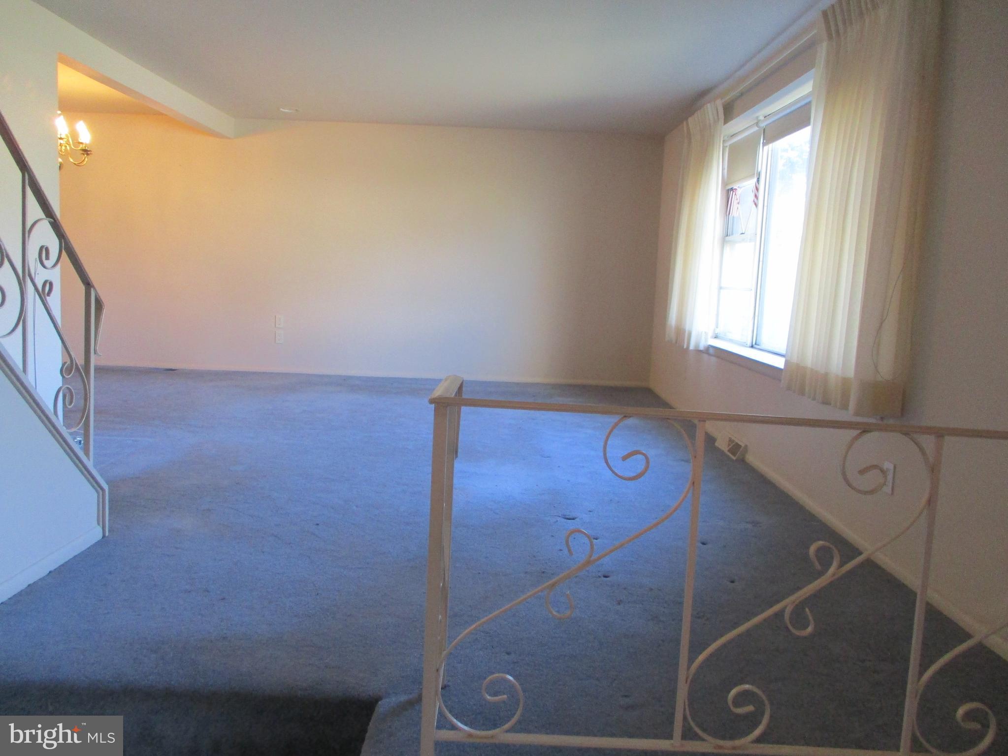 9711 Lochwood Road Philadelphia, PA 19115 - Photo 14 of 58 Gallery Image 14
