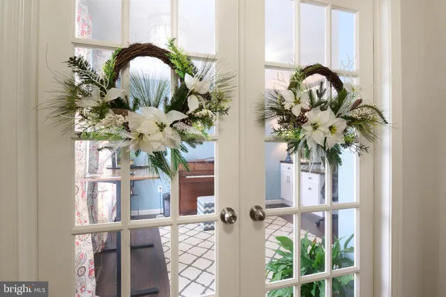 a bath tub sitting next to a bathroom