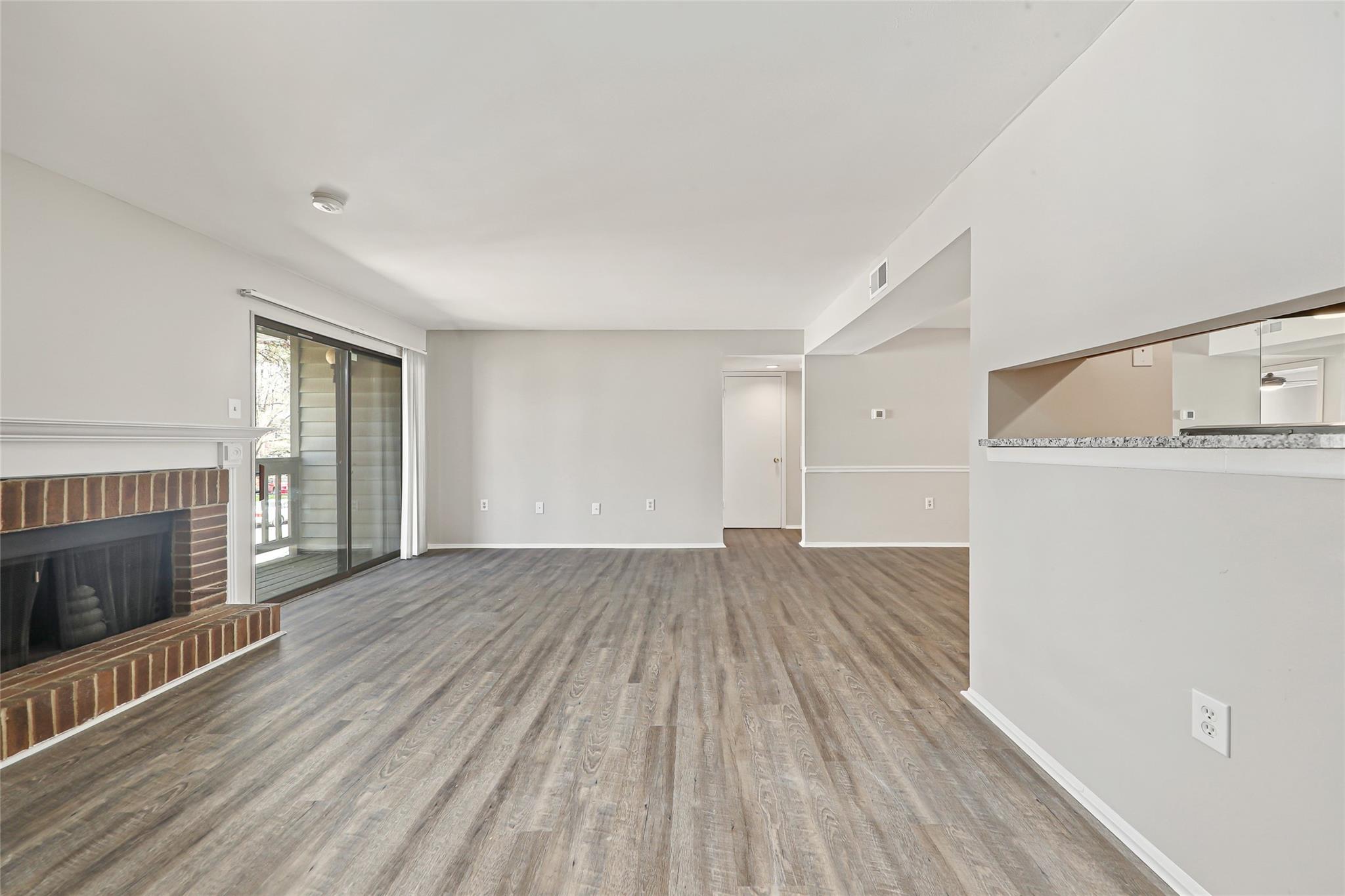 5012 Sardis Road, Unit K Charlotte, NC 28270 - Photo 9 of 27 Gallery Image 9