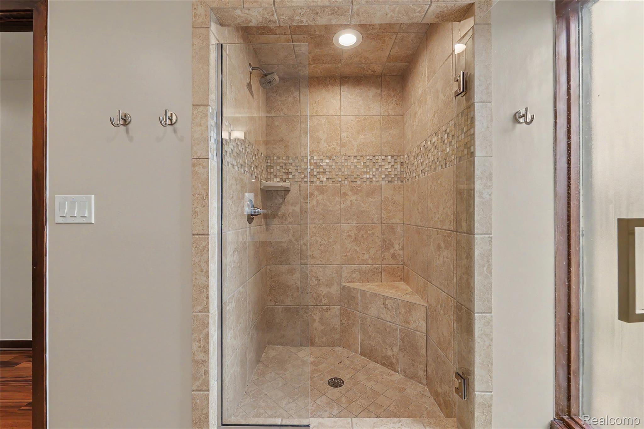 312 Terry Avenue Rochester, MI 48307 - Photo 42 of 63 2nd Floor Shower