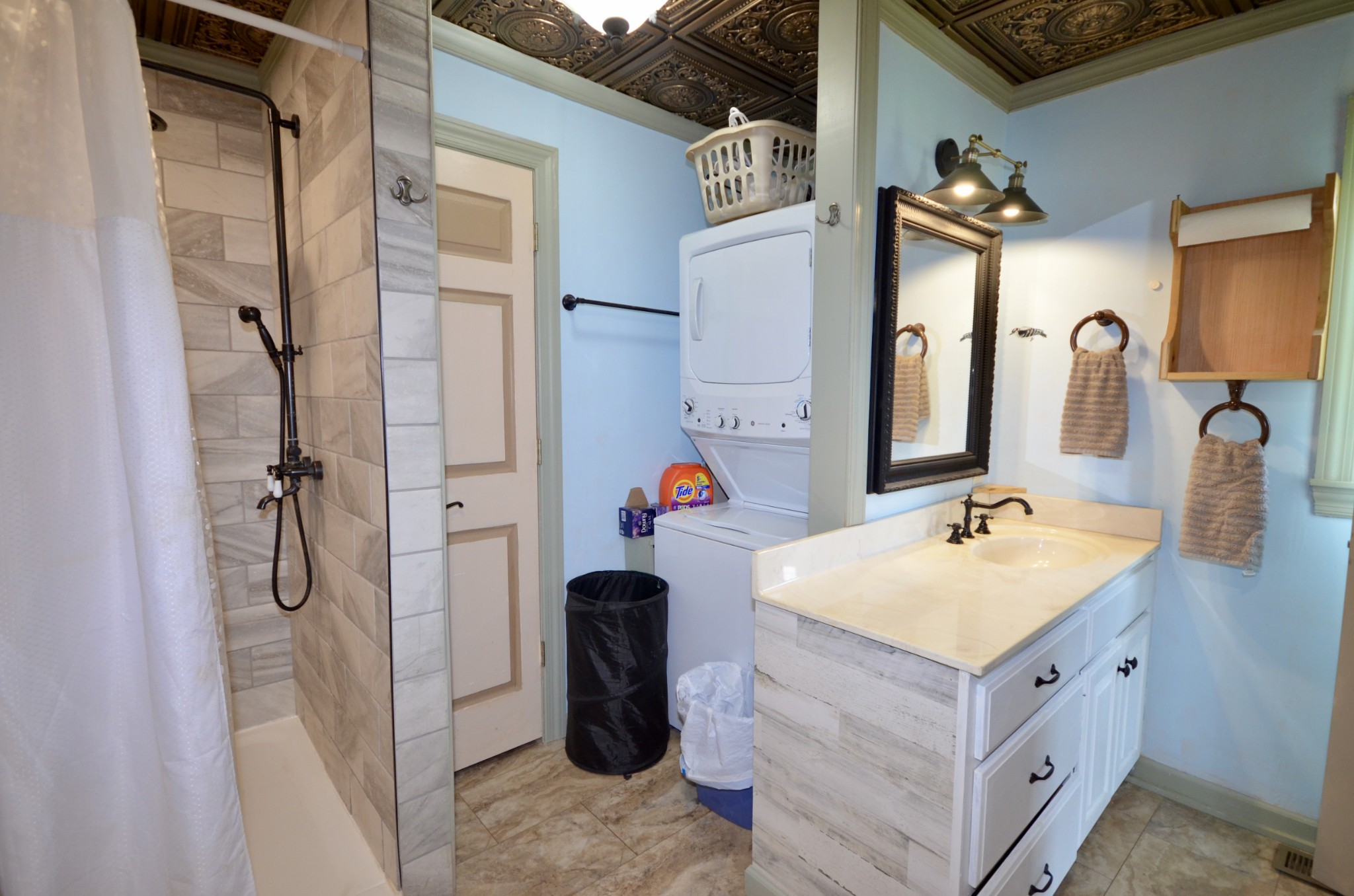 1355 Westfield Road Dickson, TN 37055 - Photo 52 of 83 a bathroom with a sink vanity and a mirror