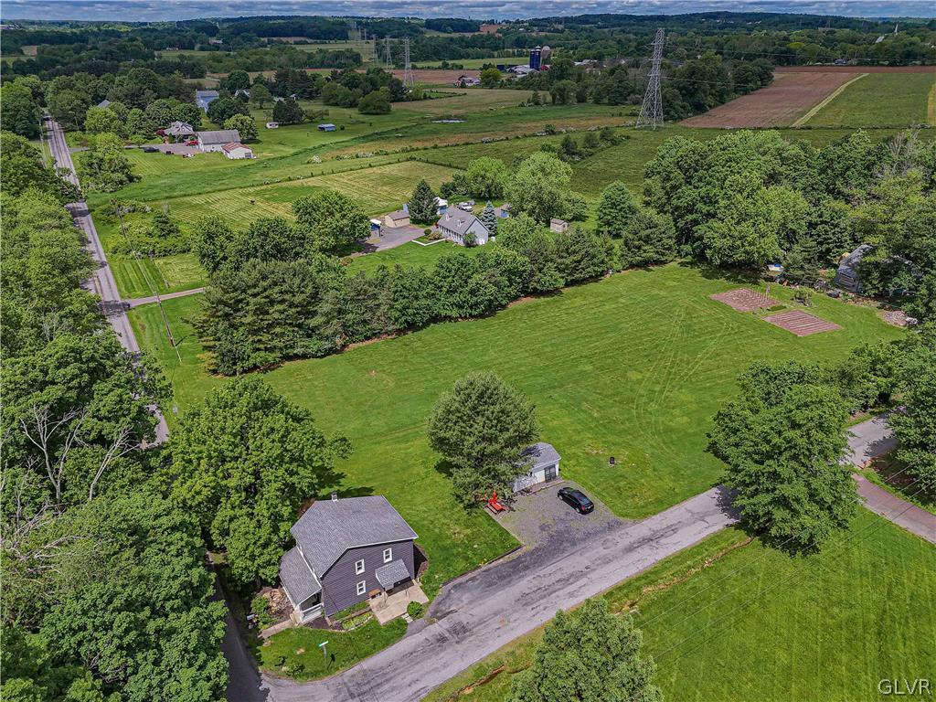 2434 West Zion Hill Road Quakertown, PA 18951 - Photo 3 of 30