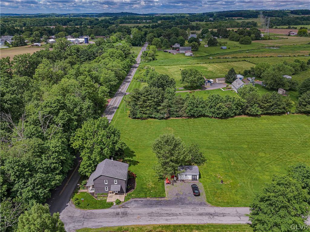 2434 West Zion Hill Road Quakertown, PA 18951 - Photo 5 of 30