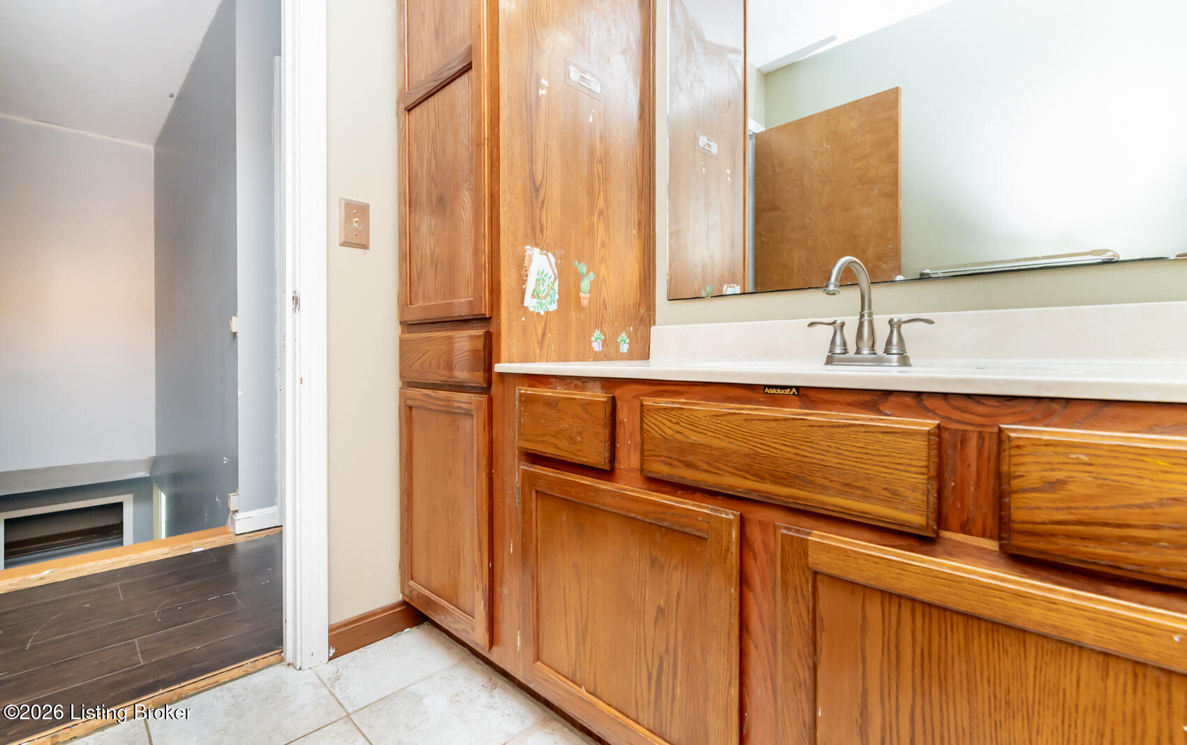 110 Masters Street Radcliff, KY 40160 - Photo 53 of 72 Full Bathroom Upstairs