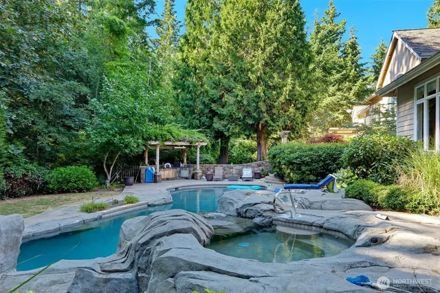 $3,380,000 | 6413 163rd Place Southeast, Bellevue, WA 98006