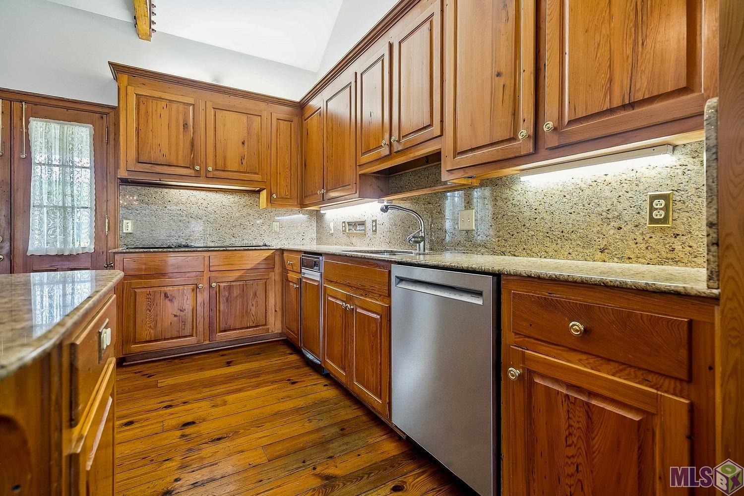 11545 Rue De Tonti Baton Rouge, LA 70810 - Photo 8 of 25 Gallery Image 8