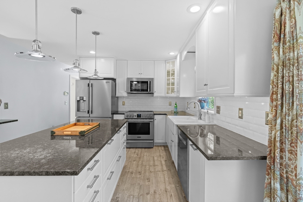 5 Nottingham Way Freetown, MA 02702 - Photo 11 of 41