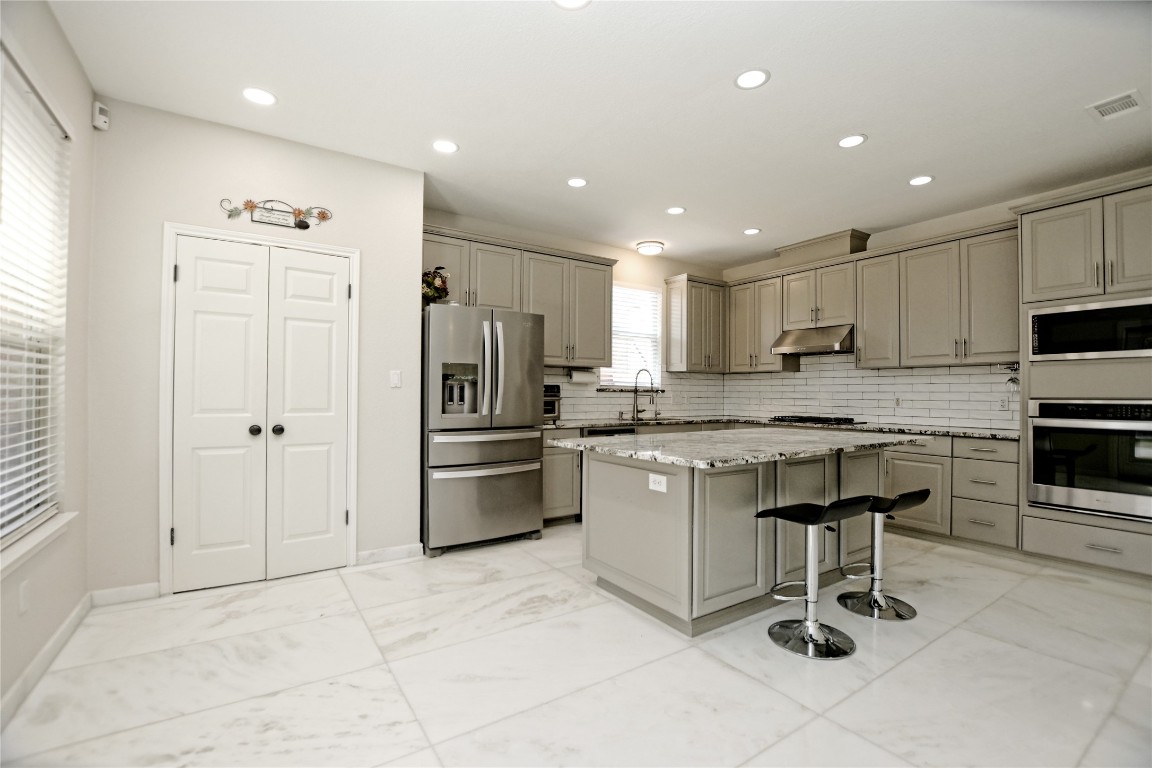 15701 Pumpkin Ridge Drive Austin, TX 78717 - Photo 13 of 37