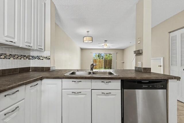 8327 Fairway Road, Unit 8327 Sunrise, FL 33351 - Photo 6 of 15 8327-16
