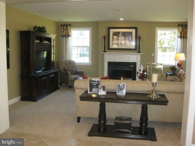8703 Alexa Road Clinton, MD 20735 - Photo 10 of 28 Interior (General)