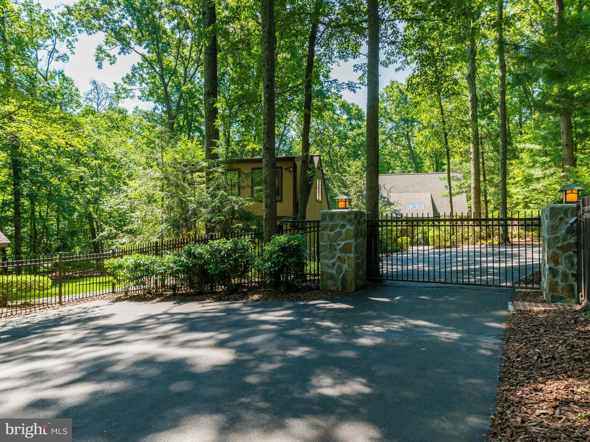 10901 Lawyers Road Reston, VA 20191 - Photo 2 of 30 Exterior (General)