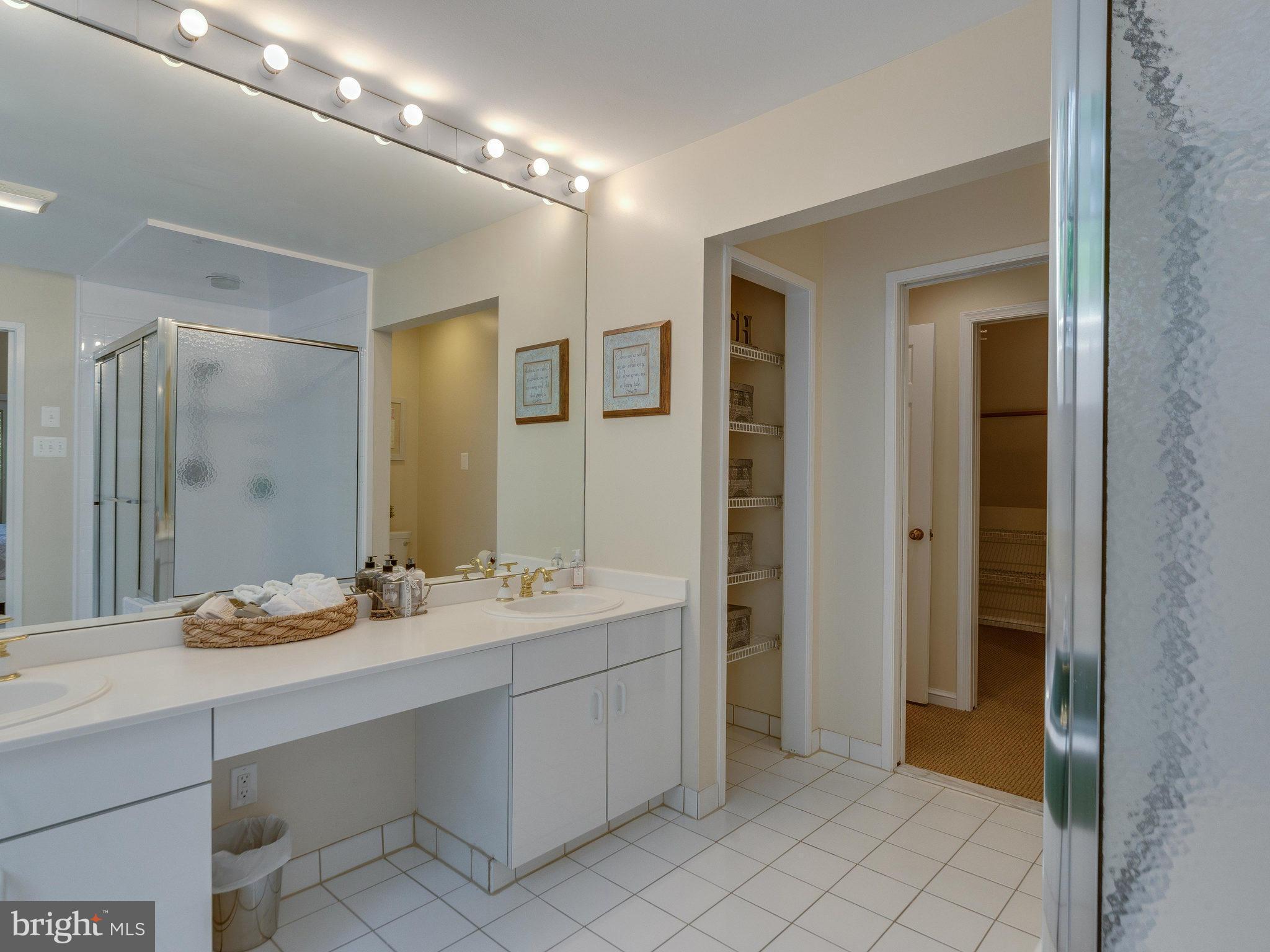 10901 Lawyers Road Reston, VA 20191 - Photo 18 of 30 Bath