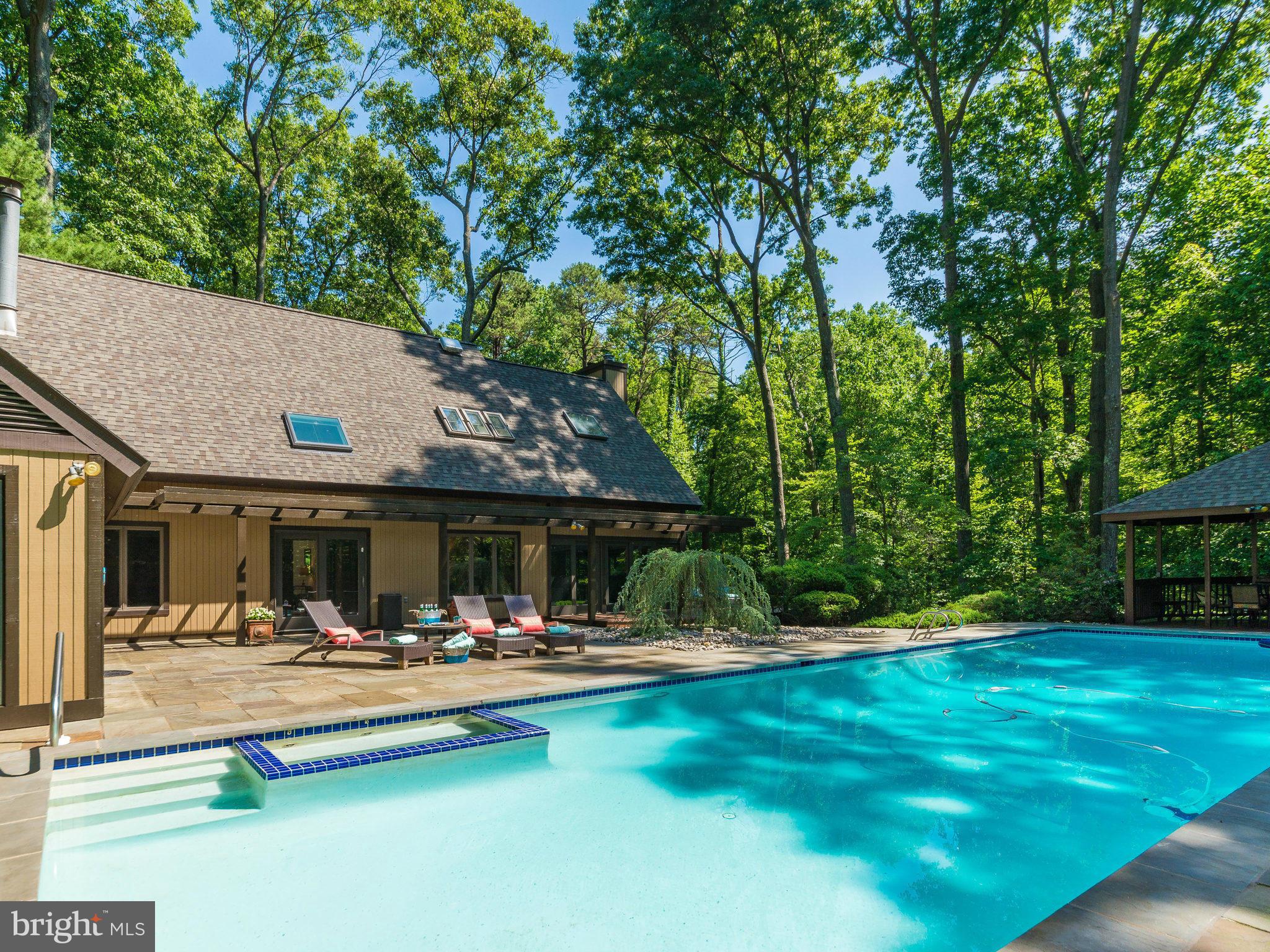 10901 Lawyers Road Reston, VA 20191 - Photo 26 of 30 Exterior (Rear)