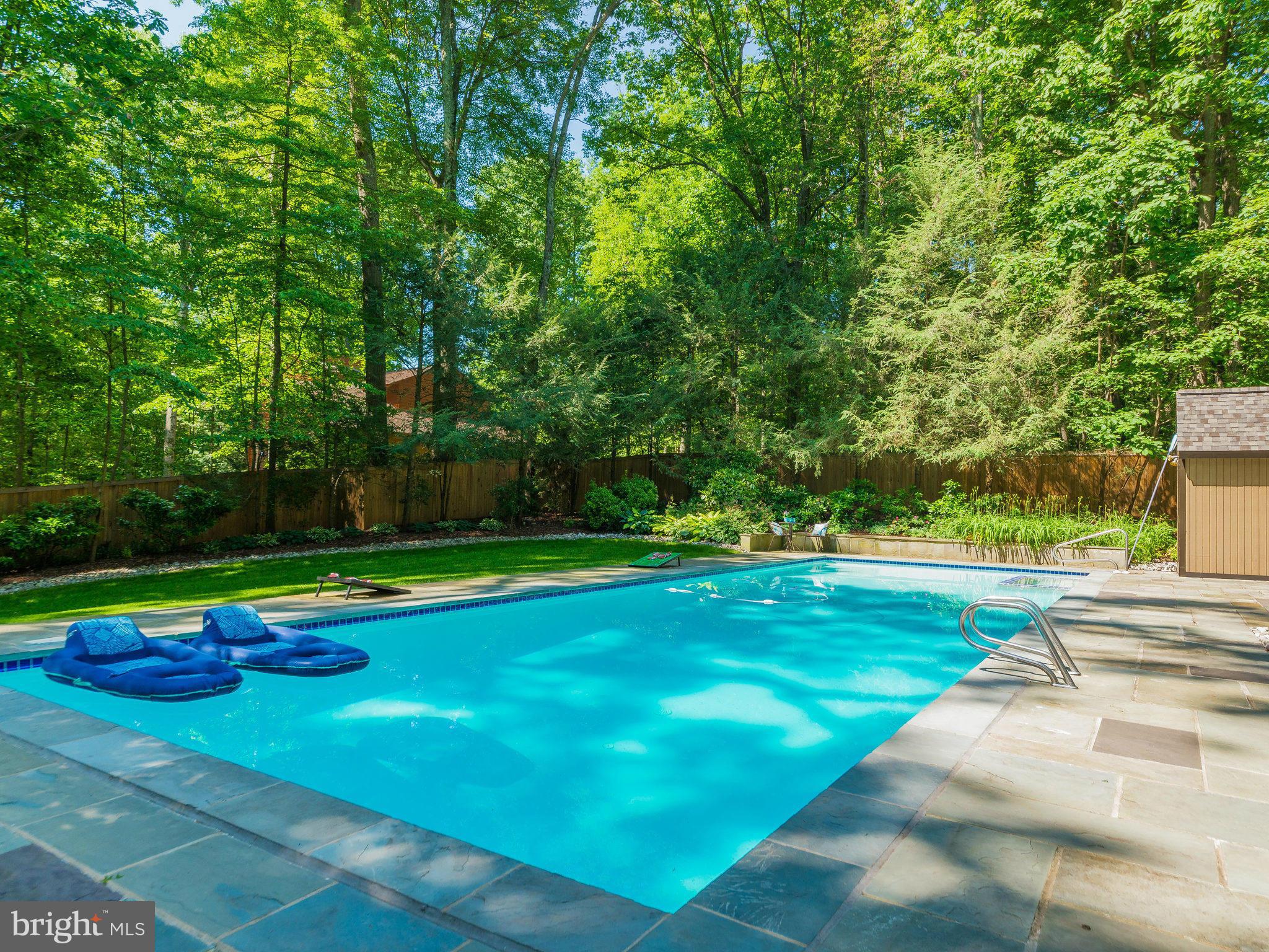 10901 Lawyers Road Reston, VA 20191 - Photo 27 of 30 Exterior (Rear)