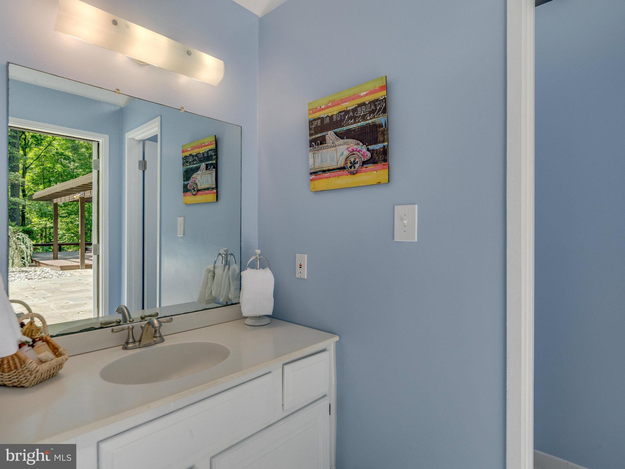 10901 Lawyers Road Reston, VA 20191 - Photo 29 of 30 Pool House