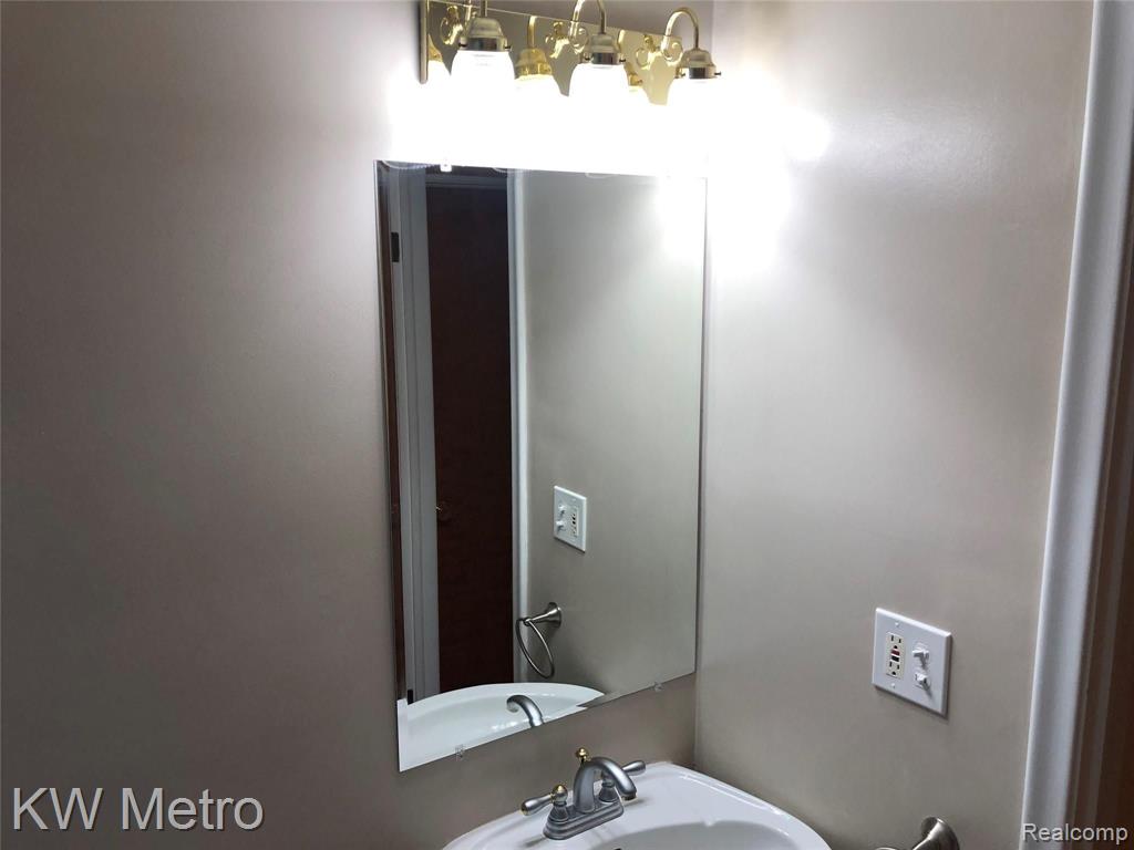 478 Brookside Road Ypsilanti, MI 48197 - Photo 13 of 23