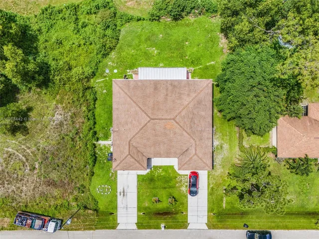 an aerial view of multiple house