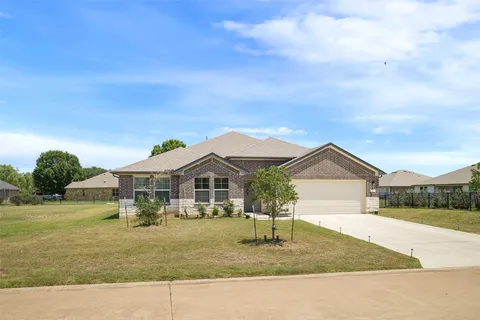 $425,000 | 109 Egret Drive, Bastrop, TX 78602