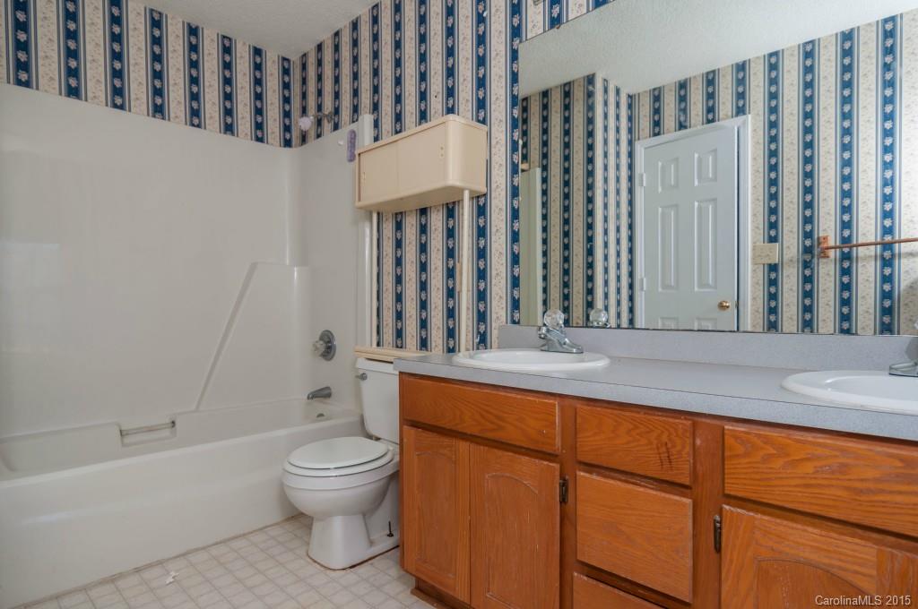 2901 Faircroft Way Monroe, NC 28110 - Photo 8 of 16