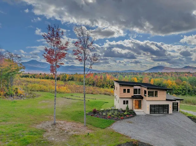 $2,575,000 | 289 Ledgewood Drive, Bethlehem, NH 03574