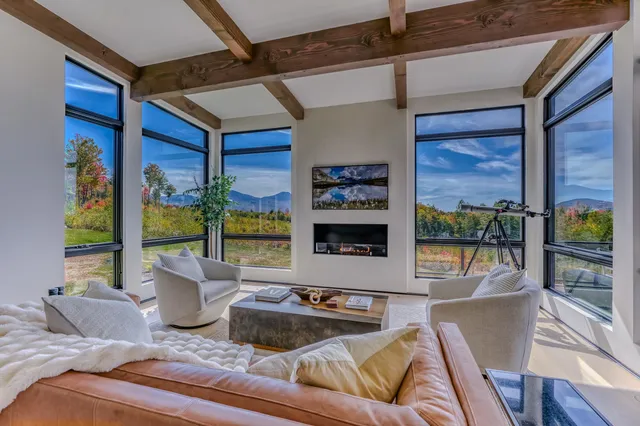 $2,575,000 | 289 Ledgewood Drive, Bethlehem, NH 03574