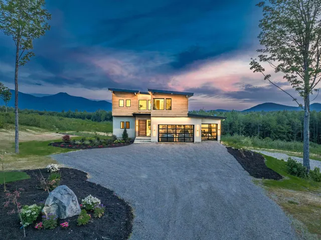 $2,575,000 | 289 Ledgewood Drive, Bethlehem, NH 03574