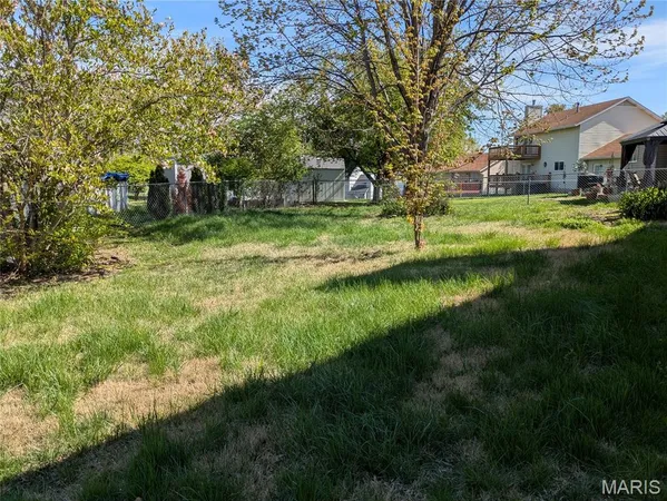 $345,000 | 1208 Colby Drive, St. Peters, MO 63376