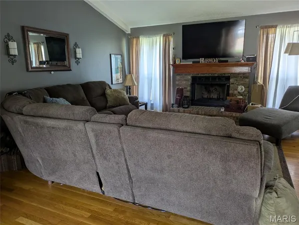 $345,000 | 1208 Colby Drive, St. Peters, MO 63376