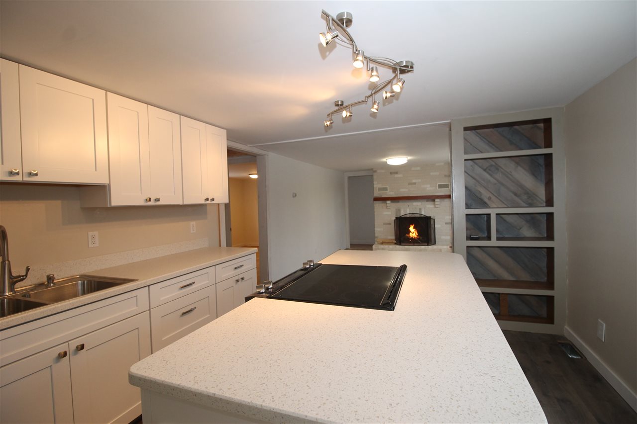 27 Overlook Road Bethlehem, NH 03574 - Photo 3 of 22