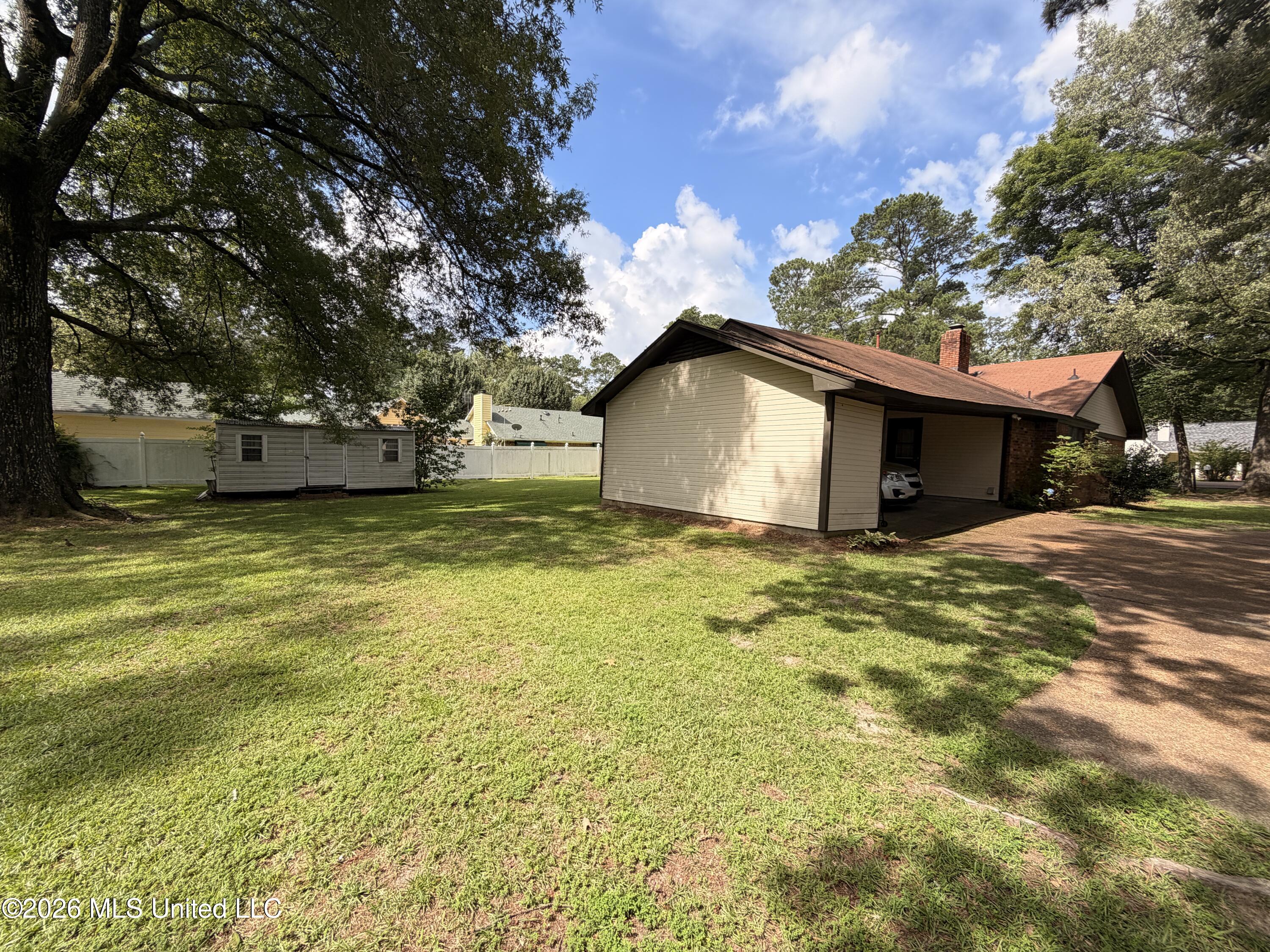 141 Plum Tree Road Brandon, MS 39047 - Photo 11 of 16 IMG_2533