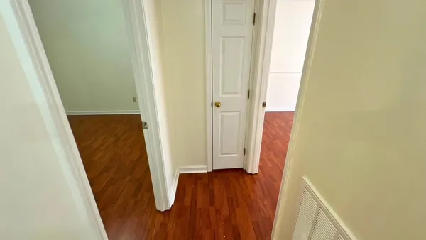 a view of utility room