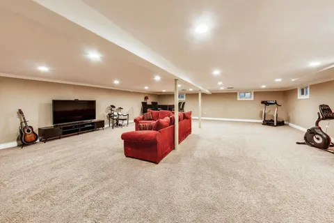 $700,000 | 16 South Wildwood Drive, Prospect Heights, IL 60070