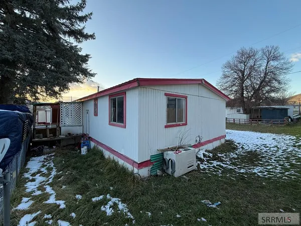 $1,800 | 4530 South 5th Avenue, Unit D8, Pocatello, ID 83204